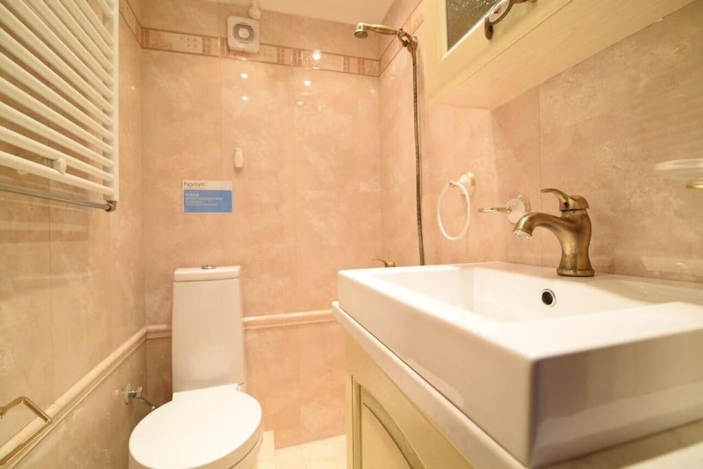 Piraeus Oasis Jacuzzi & Sauna 3Rd & 4Th Floor Apartment Luaran gambar